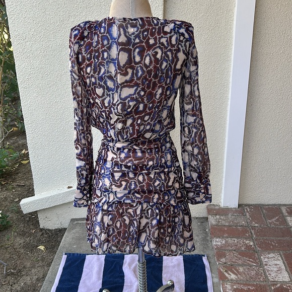 Ba&sh beautiful Robe Cala animal print tiered dress with side zipper and snaps. - Picture 7 of 16